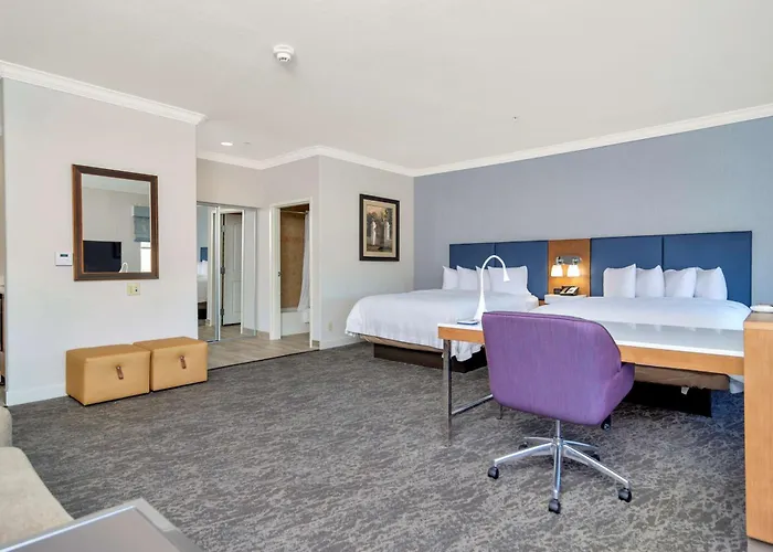 Hampton & Worth-fossil Creek Hotel 3*