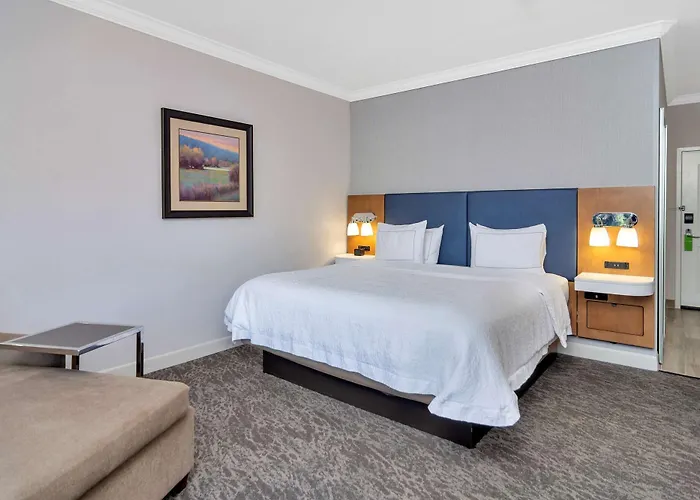 Hotel Hampton & Worth-fossil Creek