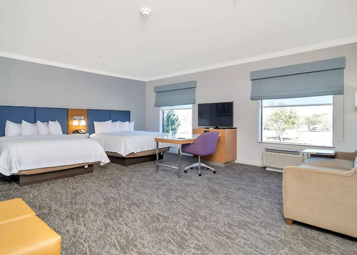 Hotel Hampton & Worth-fossil Creek 3*