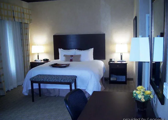 Hampton & Worth-fossil Creek Hotel 3*